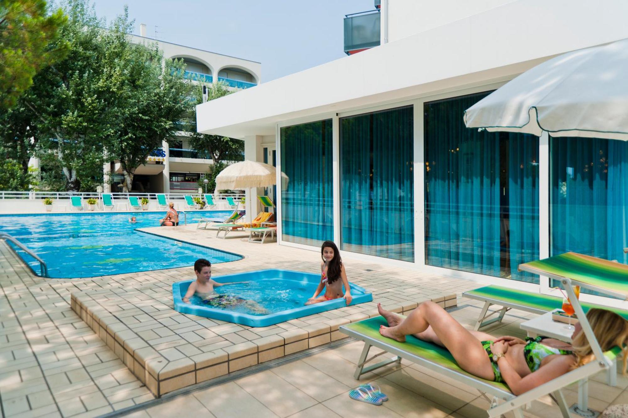 Hotel Gimm Μπιμπιόνε Εξωτερικό φωτογραφία